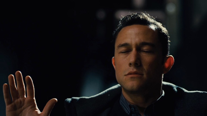 Illustration for article titled Dark Knight Rises trailer screencaps show just how bad it gets for Bruce Wayne